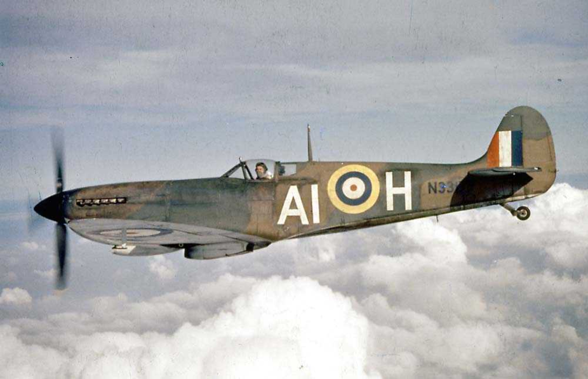Luftfoto Ett Fly I Luften Spitfire Mk Norsk Luftfartsmuseum 